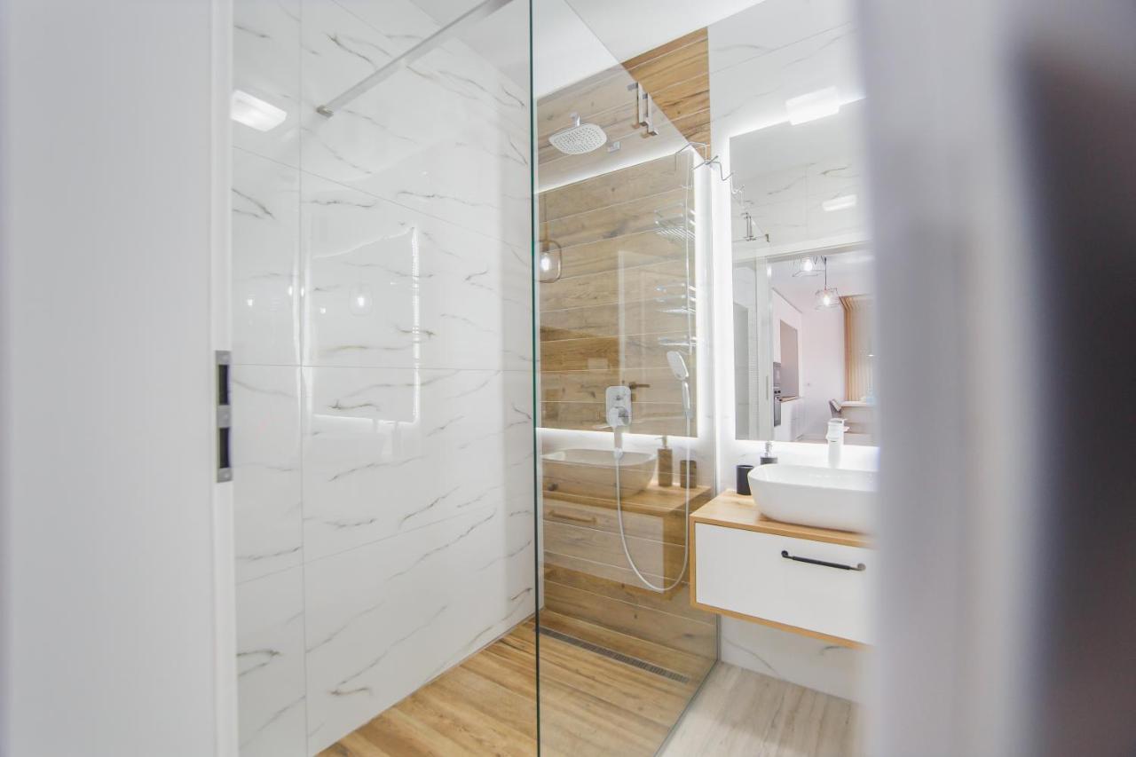 Pinkwood Harmony Apartment ออราแด ภายนอก รูปภาพ